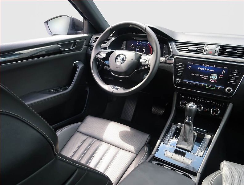 Škoda Superb (2024) Laurin&Klement 2.0 TDI - fotka 7 z 23