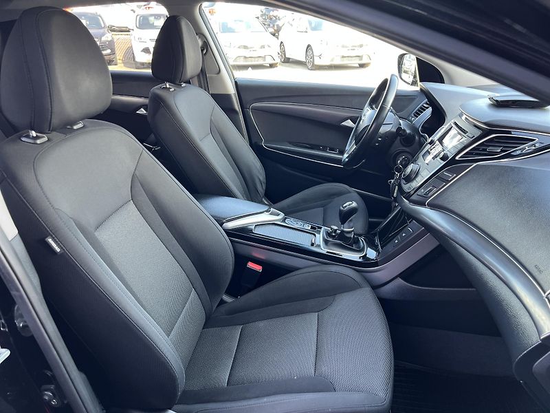 Hyundai i40 1.7CRDi KAMERA KLIMA PŮVOD ČR - fotka 31 z 41