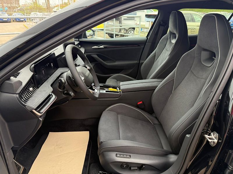 Škoda Superb Sportline 2,0 TDI 142 kW DSG 4 - fotka 6 z 28