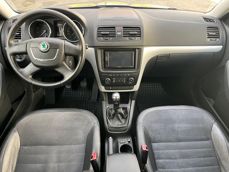 Škoda Yeti 1,2 TSI Ambition/servis.k/pneu - fotka 15 z 19