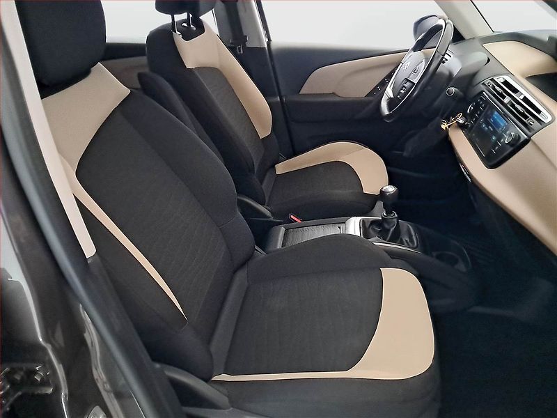 Citroën C4 Picasso (2016) 1.6 BlueHDi, Navi, Tempomat - fotka 9 z 18