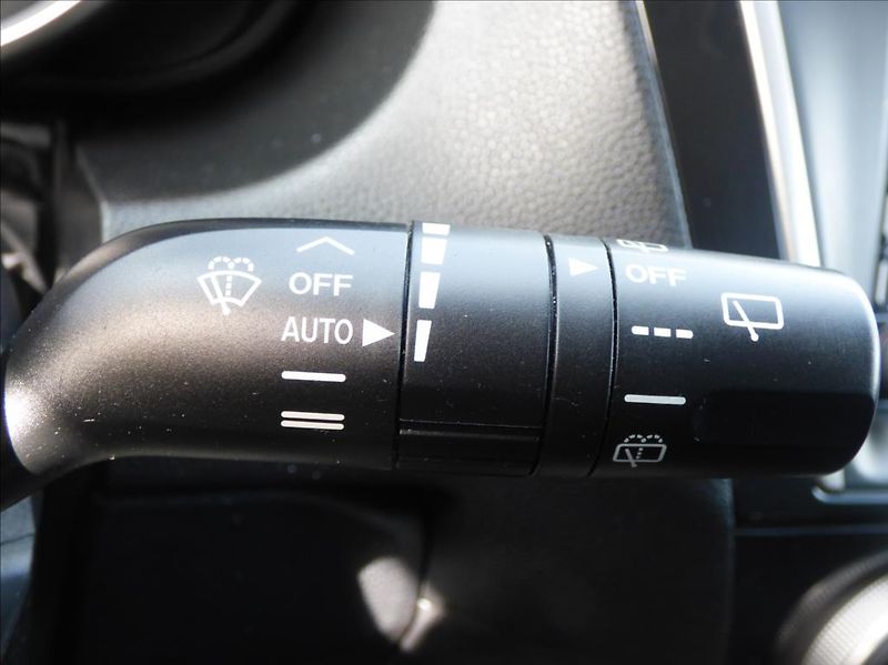 Mazda 5 2,0 MZR,7 míst,Digi Klima,  Se - fotka 36 z 50
