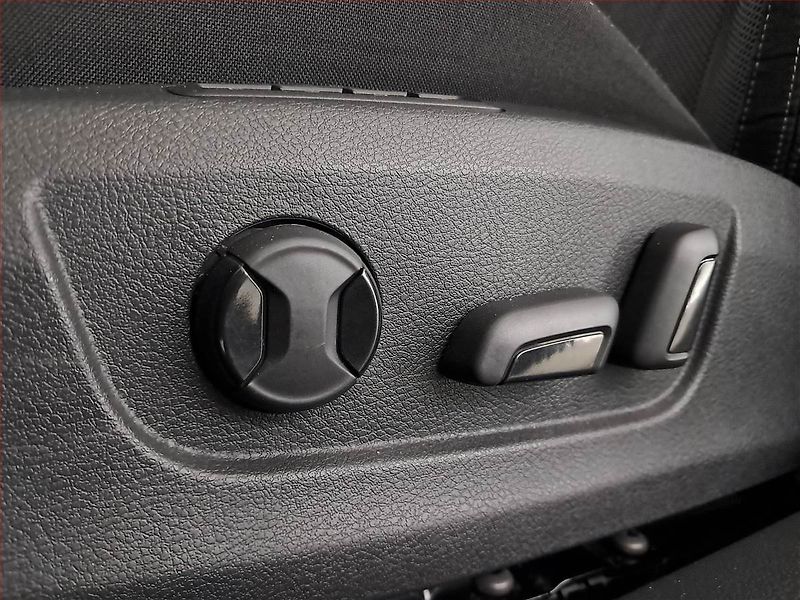 Škoda Superb (2023) Style 2.0 TDI - fotka 21 z 21