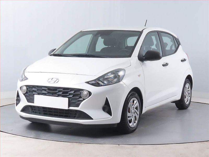 Hyundai i10 (2021) 1.0, Tempomat, Park. senzory - fotka 2 z 13