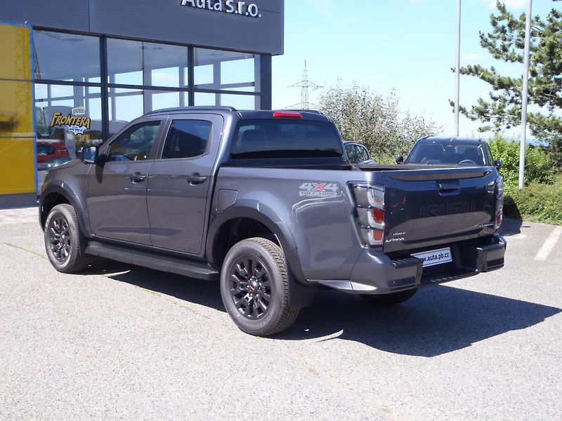 Isuzu D-Max  2.2 Double Cab V-CROSS 4x4 - fotka 6 z 26