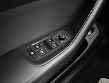 Volkswagen Passat (2015) Comfortline 2.0 TDI, Automat - náhled 12