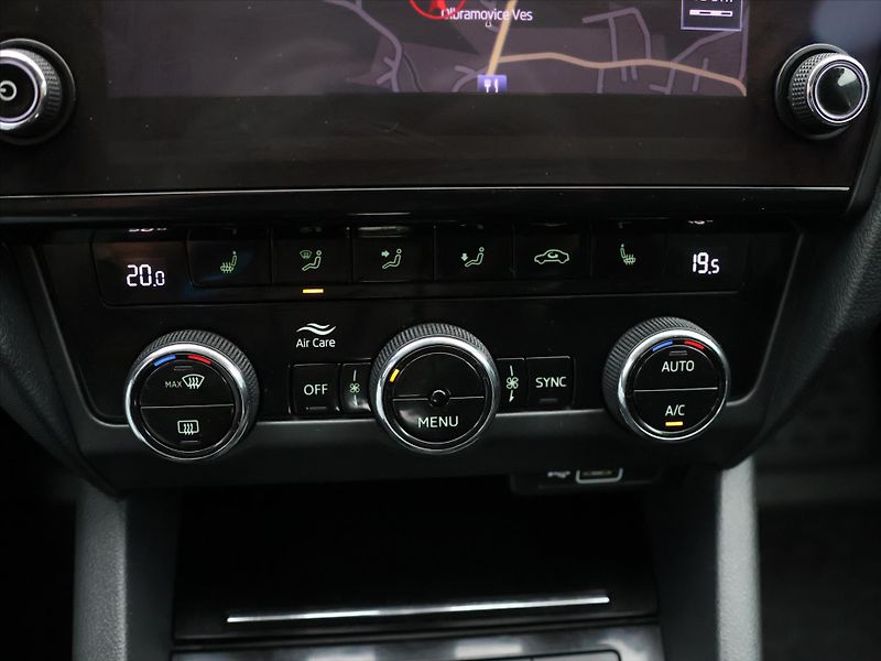 Škoda Octavia 2,0 TDI 110kW DSG Style Virtua - fotka 19 z 28