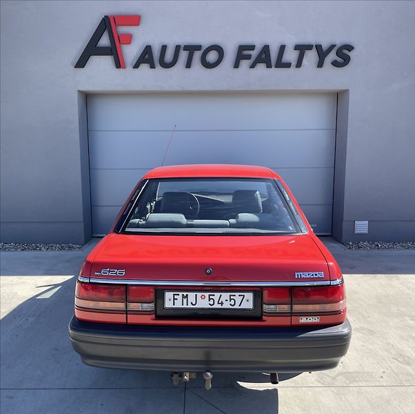 Mazda 626 2,0 D 44KW TOP ORIG. STAV - fotka 4 z 36