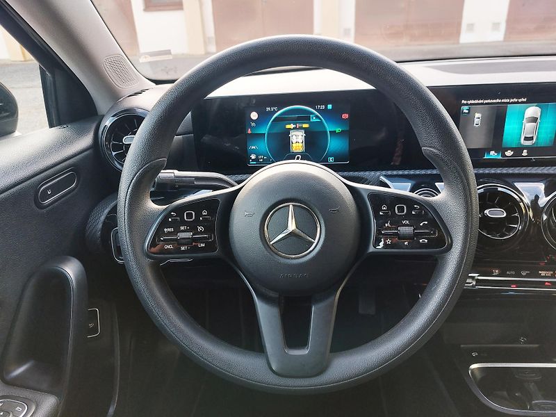 Mercedes-Benz Třídy A (2021) 180 D 85kw  - fotka 12 z 20