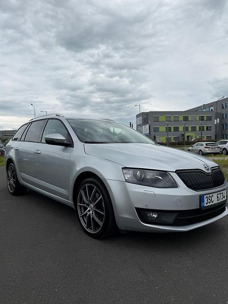 Škoda Octavia (2014) Škoda Octavia, 2.0 TDI Style - fotka 17 z 19