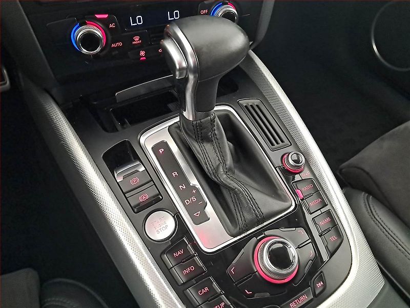 Audi Q5 (2013) Exclusive 2.0 TFSI, 4X4 - fotka 14 z 21