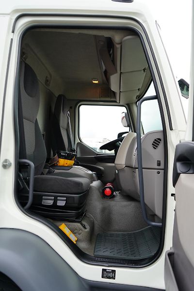 DAF LF (2014) 250 / SKRZYNIOWY + HDS / HYVA  - fotka 8 z 56