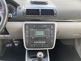 Volkswagen Sharan (2007) 2.0i, Klima, park.asist - náhled 12