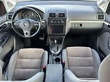 Volkswagen Touran (2011) 1.4TSI, DSG - náhled 8