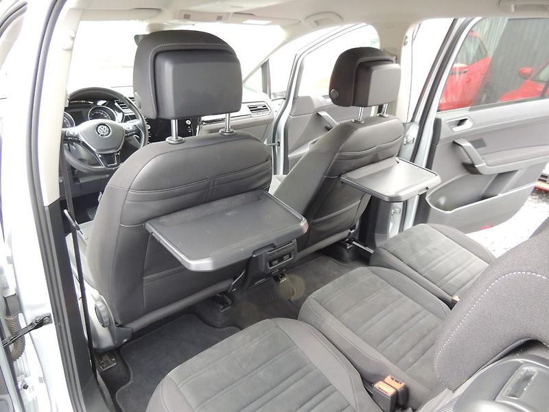Volkswagen Touran (2018) 1.4TSi,110kw,7míst,Top výbava, - fotka 21 z 55