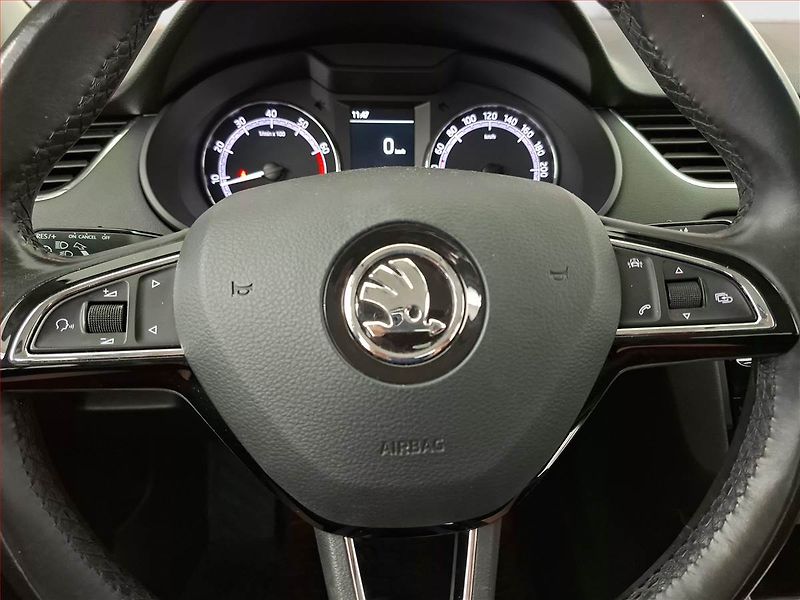 Škoda Octavia (2019) 1.4 TSI, Serv.kniha, Tempomat - fotka 16 z 18