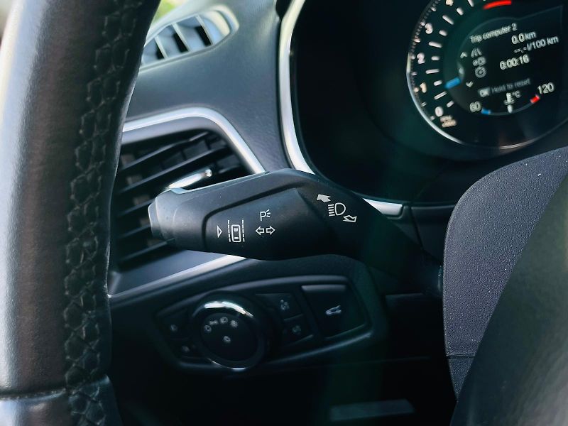 Ford Galaxy 2.0TDCi MANUÁL 7MÍST 1.MAJITEL - fotka 42 z 55