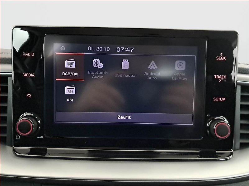 Kia Ceed (2022) 1.5 T-GDI, Serv.kniha - fotka 13 z 16