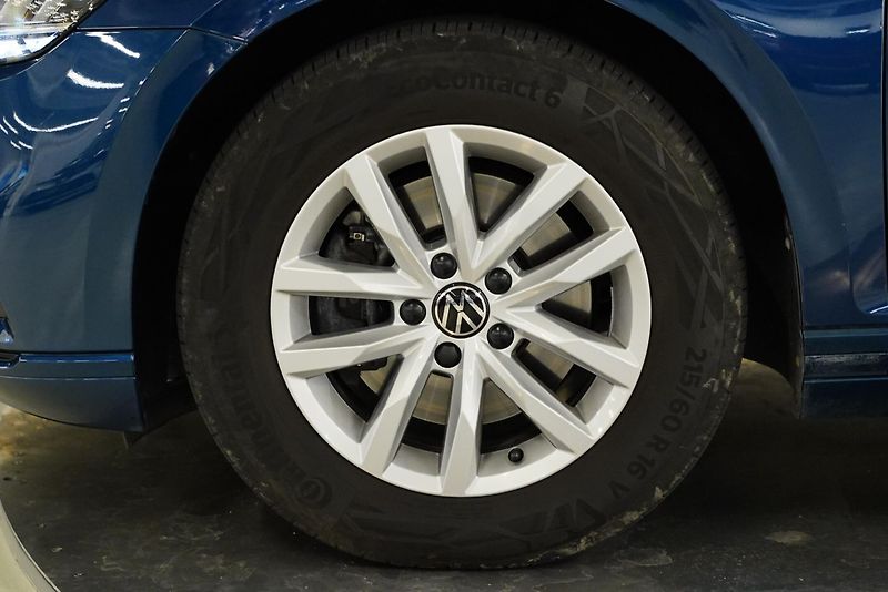 Volkswagen Passat - fotka 10 z 28