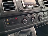 Volkswagen Transporter (2018) 2.0 TDI, Bus, 8Míst, ČR, DPH - náhled 19