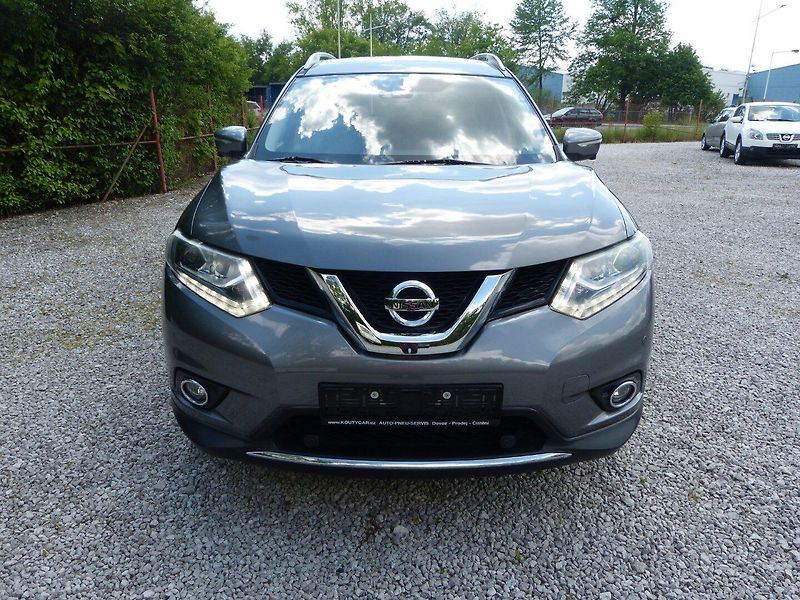 Nissan X-Trail 1.6 dCi - fotka 2 z 19