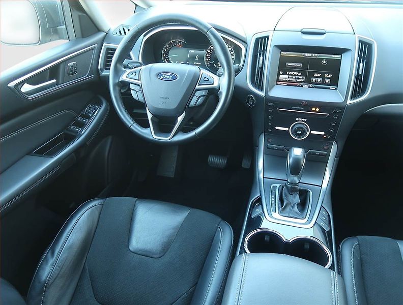 Ford S-MAX (2016) 2.0 TDCi, 4X4, Automat - fotka 7 z 14