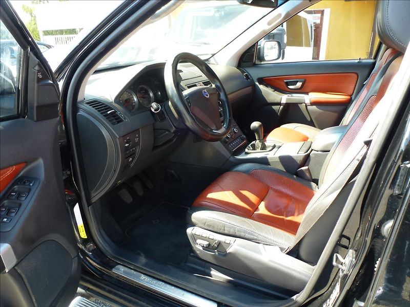 Volvo XC90 2,4 D5 4x4 Nové rozvody Odpoče - fotka 48 z 53