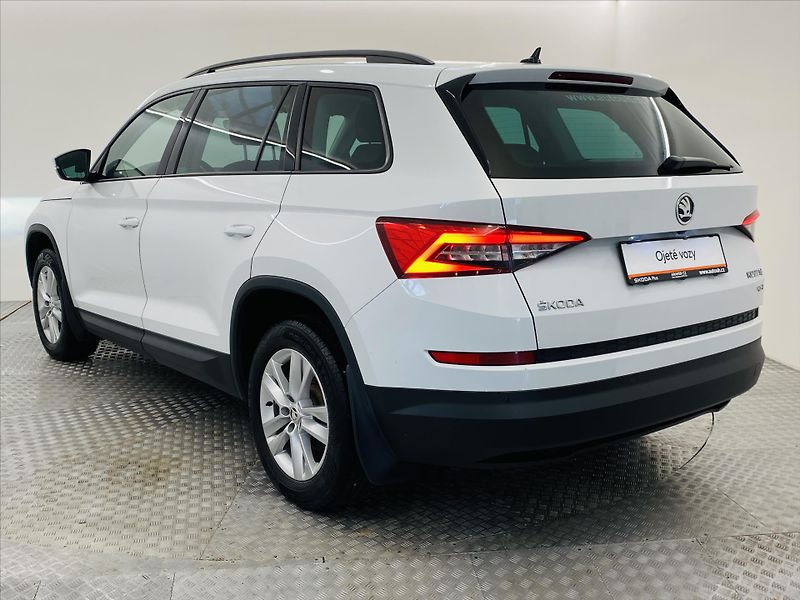 Škoda Kodiaq 2,0 TDI DSG 4x4 7 Míst - fotka 23 z 26