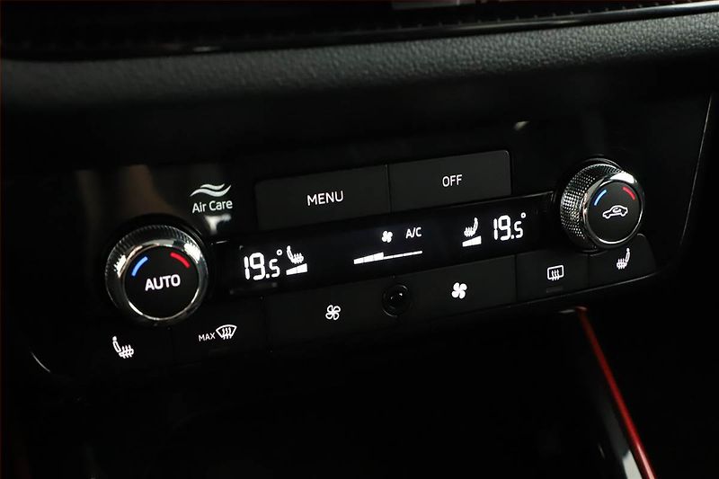 Škoda Fabia (2024) Monte Carlo 1.0 TSI - fotka 10 z 17