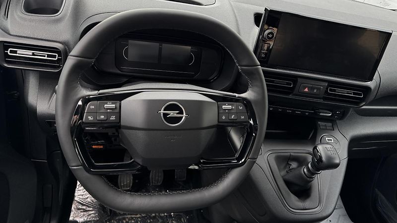 Opel Combo (2024) Edition Plus L1H1 1.5CDTI, MT6 - fotka 9 z 12