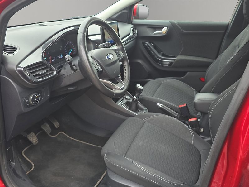 Ford Puma (2020) Titanium 1.0 EcoBoost 92kw, Se - fotka 25 z 29