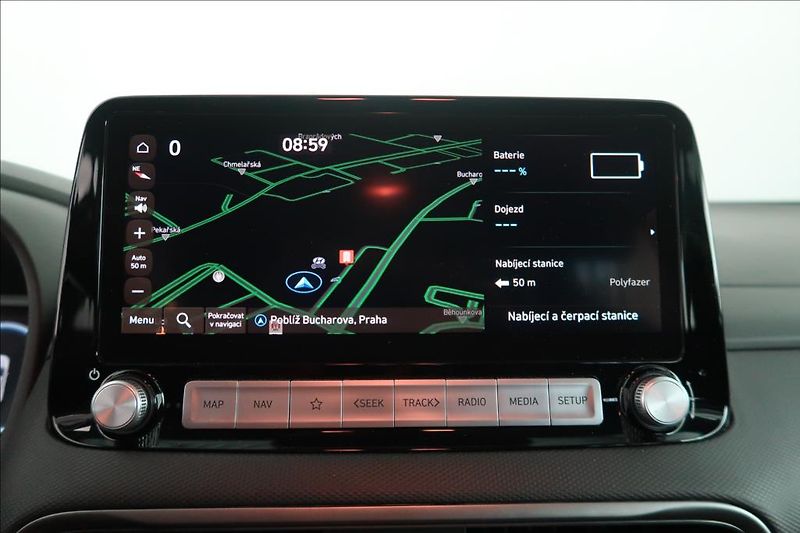 Hyundai Kona 0,0 POWER CZECH EDITION 150KW - fotka 17 z 22