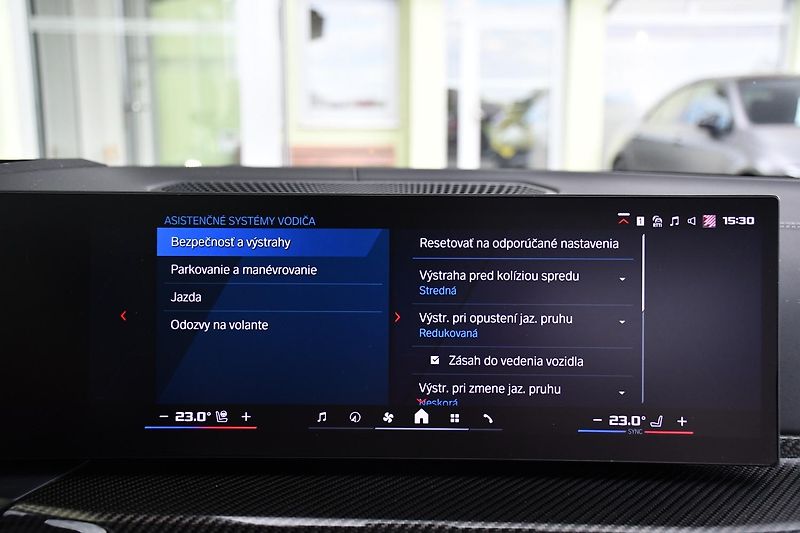 BMW M3 COMP.HUD XD H/K CARBON ZÁRUKA - fotka 31 z 47