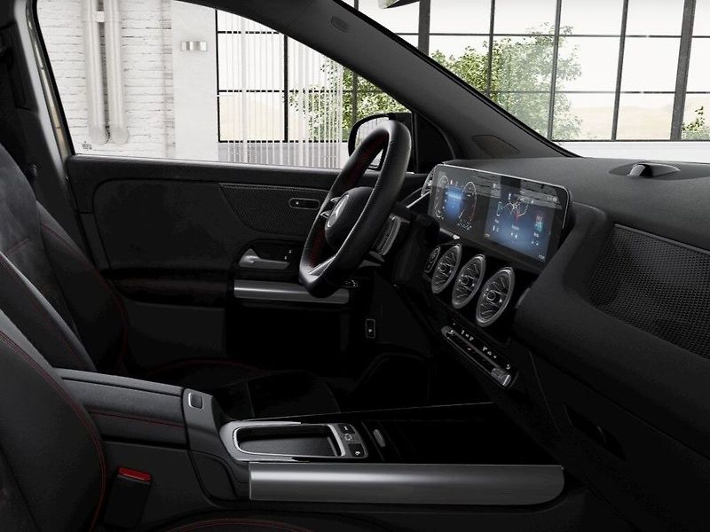Mercedes-Benz GLA (2026) 200 d Edition 140 Years - fotka 7 z 9
