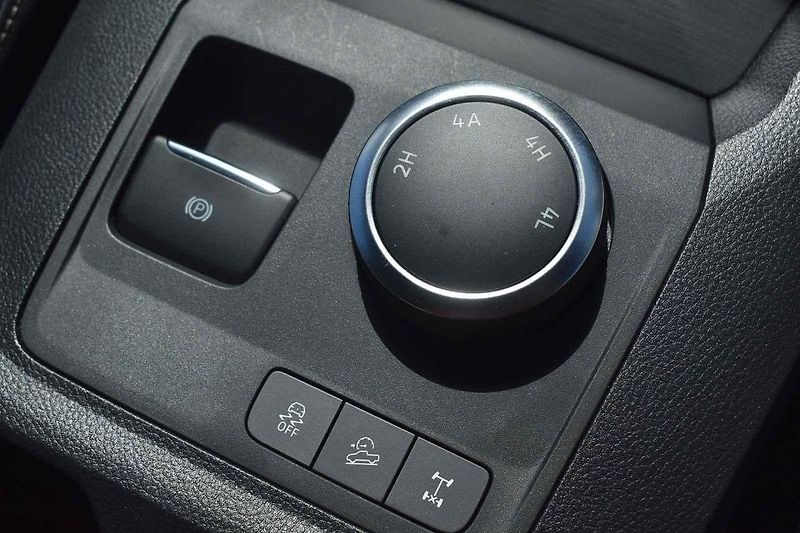 Volkswagen Amarok – s červenými vozy s motorem 2.0 TDI jsme se projeli v jihoafrickém terénu.