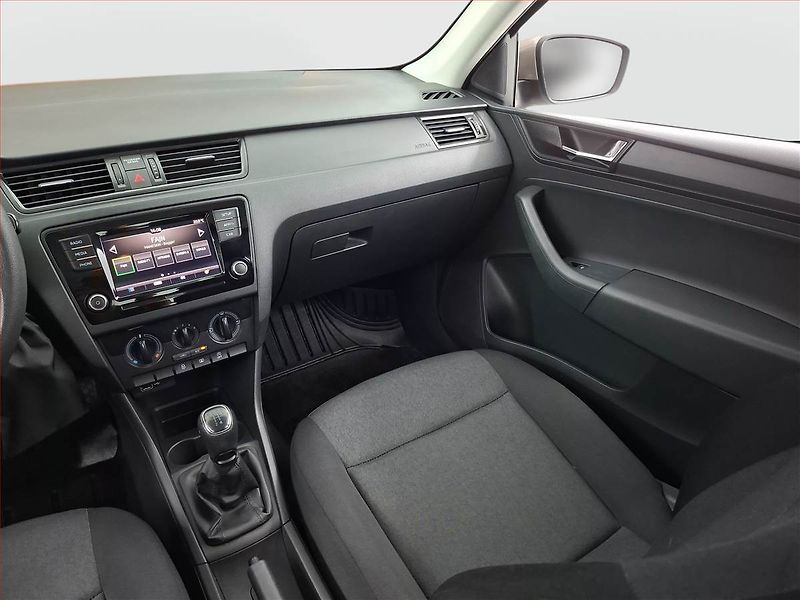 Škoda Rapid (2019) Ambition 1.0 TSI - fotka 8 z 14