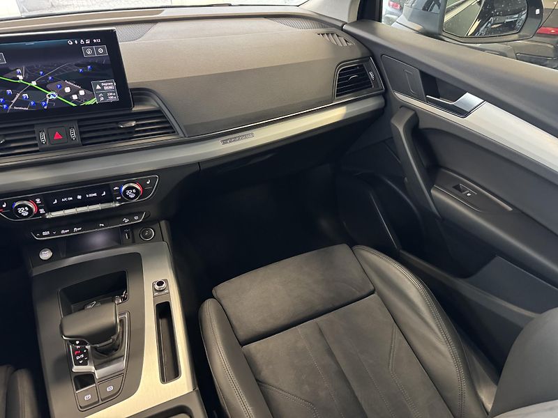 Audi Q5 (2023) 40TFSI 4x4 Advanced Tažné LED  - fotka 13 z 42