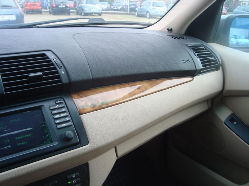BMW X5 (2004) 3,0D  4x4 - fotka 16 z 16