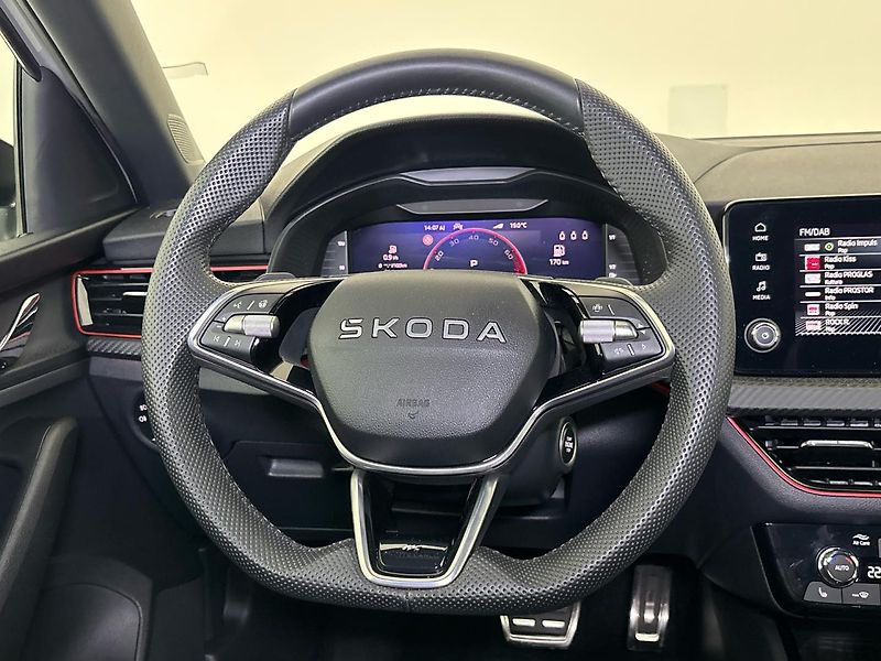 Škoda Scala Monte Carlo DSG - fotka 18 z 28