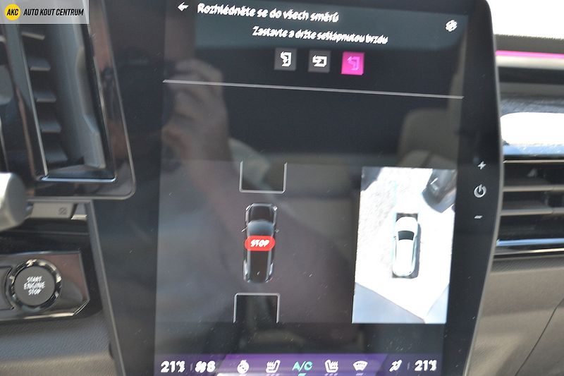 Renault Espace ICONIC E-TECH FULL HYBRID 200k - fotka 50 z 73