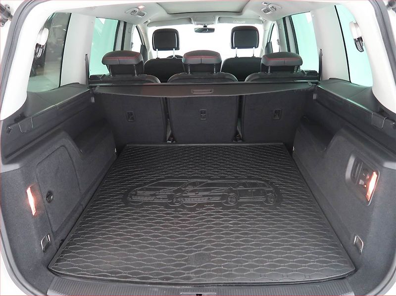 Seat Alhambra (2016) 2.0 TDI, 4X4, 7 míst, Kůže - fotka 14 z 25