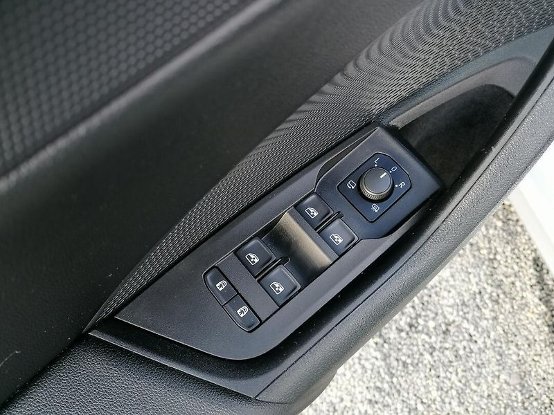 Škoda Octavia (2021) 1.0 TSi E-Tec DSG Style + - fotka 29 z 40
