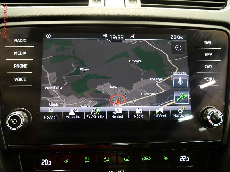 Škoda Octavia (2017) 1.6 TDi, 2.maj,ČR, Style - fotka 19 z 22