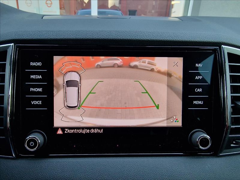Škoda Karoq 2.0 TDI Style DSG,ČR,1.Maj - fotka 26 z 50