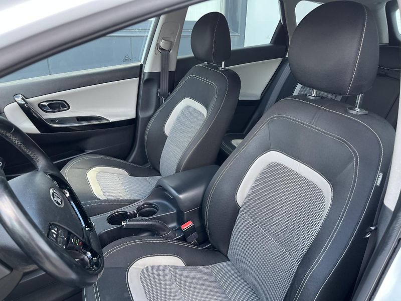 Kia Ceed Sportswagon Cool 1.6 GDI - fotka 15 z 23