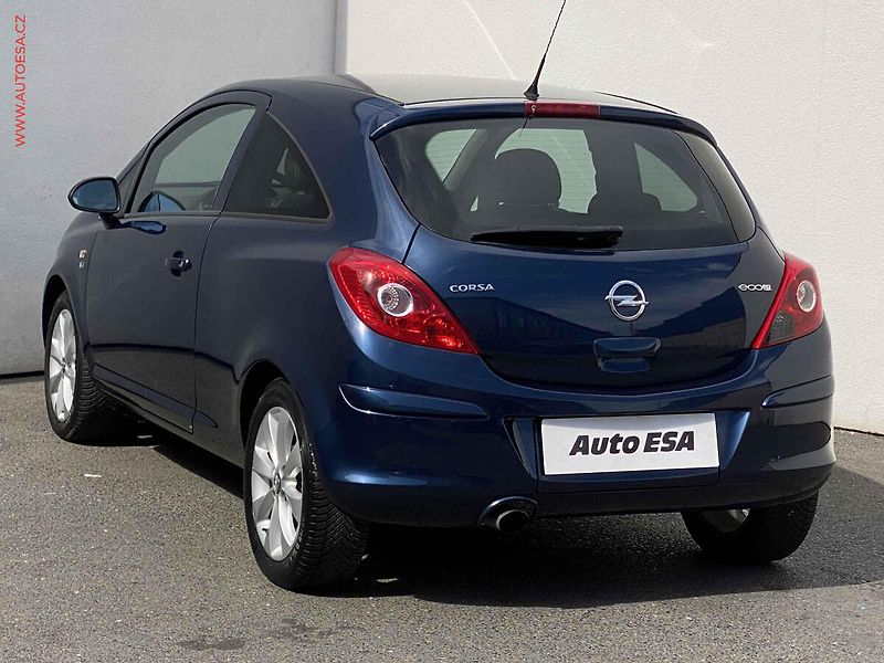 Opel Corsa (2012) 1.2 16V 150, Edition - fotka 6 z 14