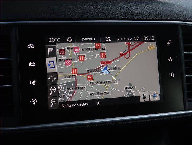 Peugeot 308 (2017) 1.2 PureTech, Serv.kniha, Navi - fotka 13 z 20