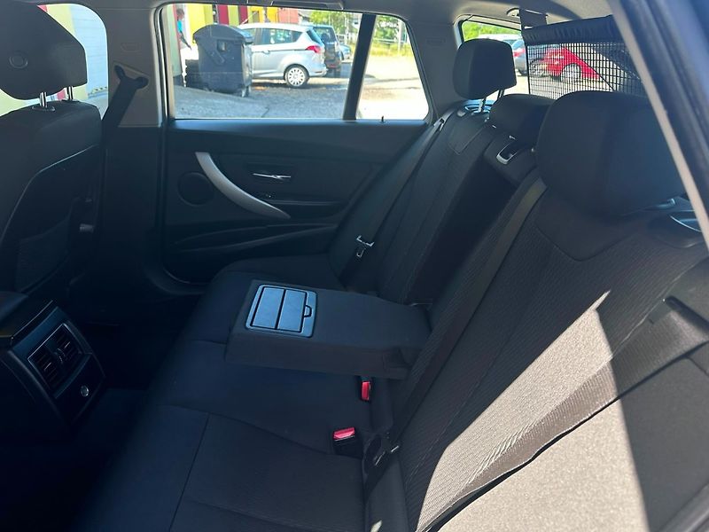 BMW Řada 3 (2017) 2.0D 110kW/Full Led/1MAJ/Navi - fotka 12 z 34