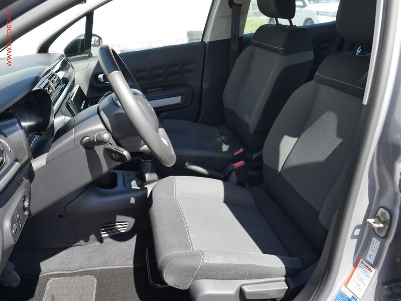 Citroën C3 (2019) 1.2i, 1.maj,ČR, AC, temp - fotka 9 z 21