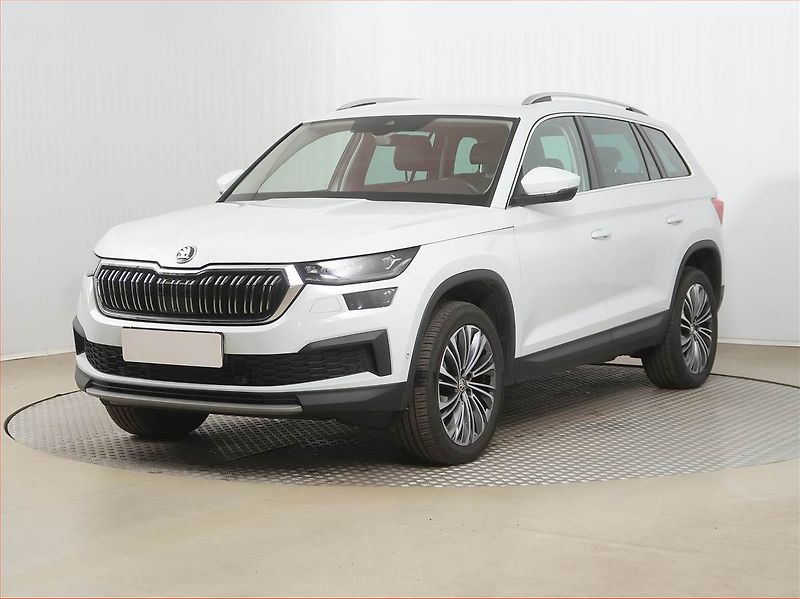 Škoda Kodiaq (2023) 2.0 TDI - fotka 2 z 17